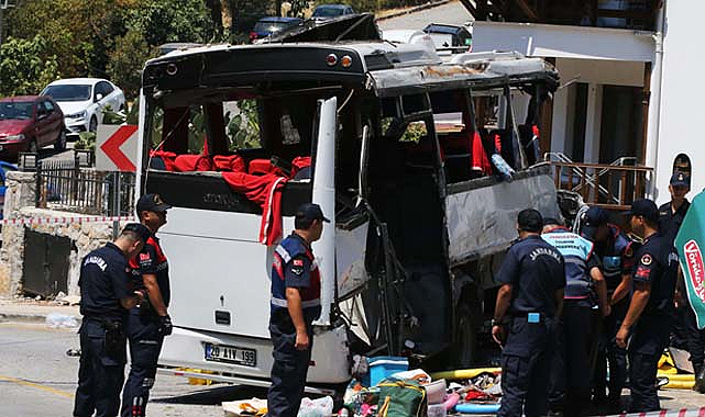 Muğla'da feci kaza! 2 ölü çok sayıda yaralı var