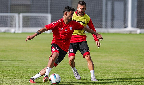 Muhammet kendini bulmaya çalışıyor