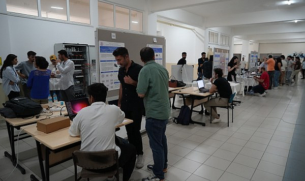 OMÜ Mühendislik Fakültesi öğrencileri bitirme projelerini sergiledi