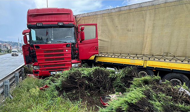 Rize’de direksiyon hakimiyetini kaybeden tır şoförü kazada yaralandı