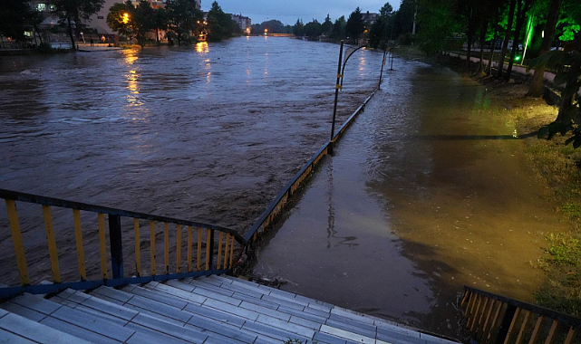 Sağlık Bakanlığı'ndan Samsun’da sel bölgesine destek