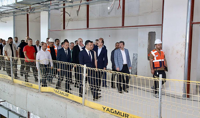 Samsun'da Şehir Hastanesi tramvay hattı çalışmaları sürüyor