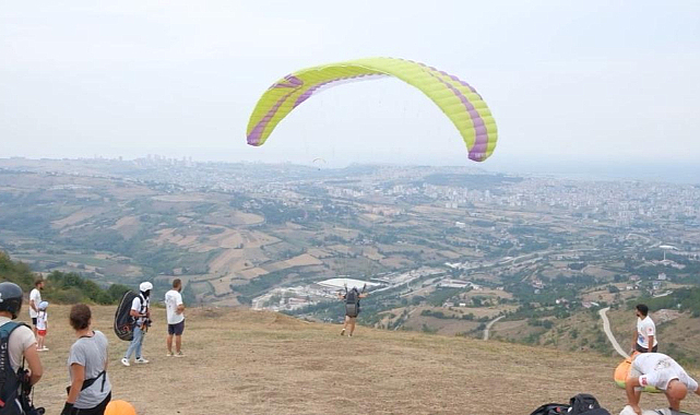 Samsun'da Yamaç Paraşütü heyecanı
