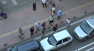 Samsun'da zincirleme trafik kazası! 3 araç birbirine girdi