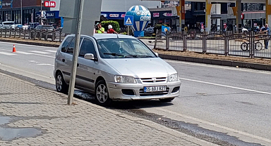 Samsun'un Bafra İlçesi'nde bisikletiyle yolun karşısına geçmek isteyen Ali Cebe'ye otomobil çarptı