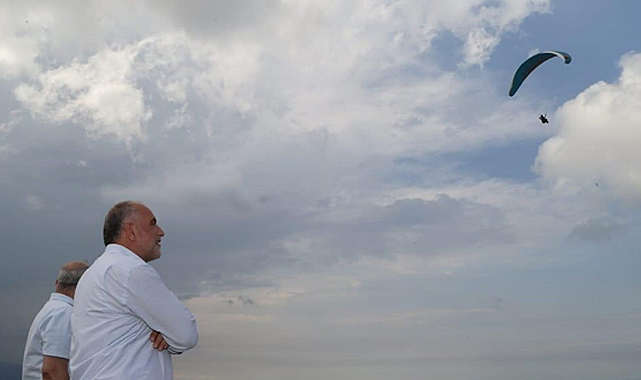 Samsun'un Canik ilçesinde yamaç paraşütü yarışmasında 18 farklı şehirden 45 sporcu yarıştı