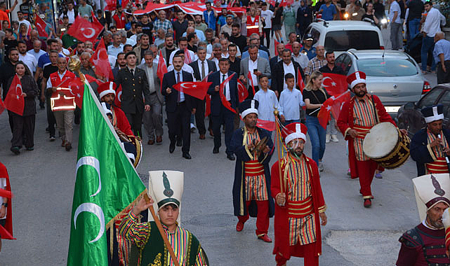 Samsun'un  Havza İlçesi'nde  15 Temmuz Milli Birlik Günü'nde mehterli yürüyüş  
