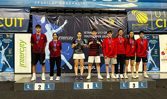 Samsunlu badmintocular fırtına gibi