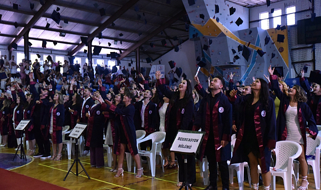 Spor Bilimleri Fakültesi 250 mezun verdi