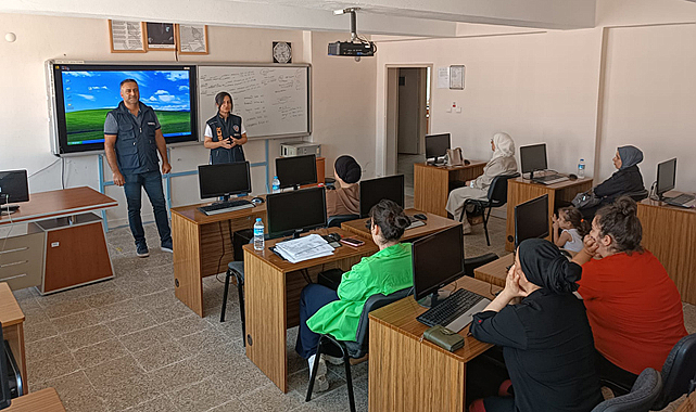 Tekkeköy İlçe Emniyet Müdürlüğü SİBERAY Programı ile halkı bilinçlendiriliyor