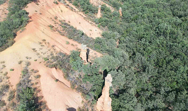 Tesadüfen peri bacalarını keşfetti