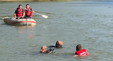 Tokat'ta Yeşilırmak'a giren genç kayboldu