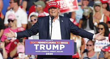 Trump: Ölmüş olmam gerekiyordu