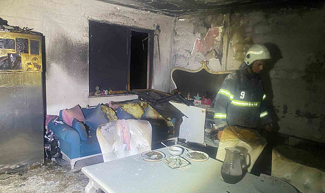 Yangında ev kullanılmaz hale geldi