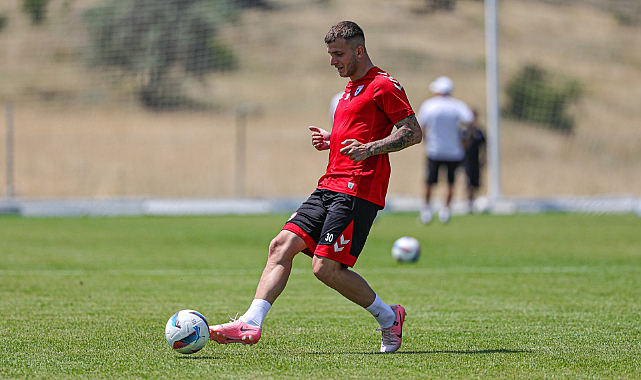 Yunus Emre forma peşinde