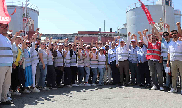 Zeytinyağı fabrikası işçileri 31 gündür grevde
