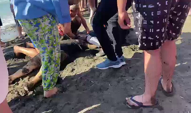 Zonguldak'ın Kdz. Ereğli ilçesinde denize giren 66 yaşındaki M.S. boğulma tehlikesi geçirdi