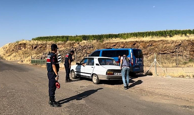 8 yaşındaki Narin'in arama çalışmalarının 6'ncı gününde 300'den fazla araç kontrol edildi