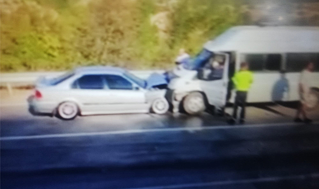 Amasya’da tarım işlerini taşıyan minibüs kaza yaptı! 14 kişi yaralandı