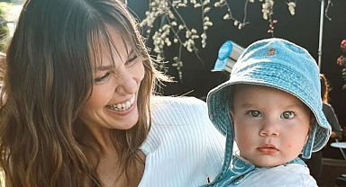 Aslı Enver'in kızının adımlarını paylaştı