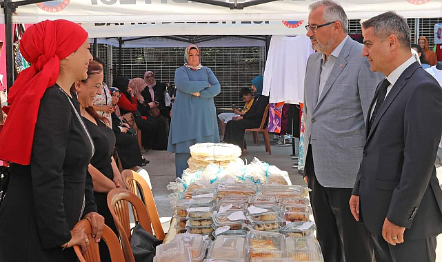 Bafra'da kadınların el emeği ürünler sergilendi