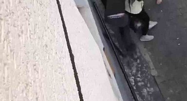 Borç kavgasında yumruklar havada uçuştu