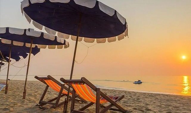 Emeklilere şezlong ve şemsiyeleri ücretsiz olacak