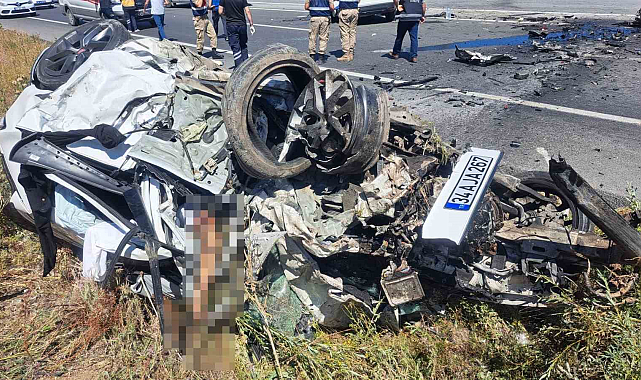 Feci trafik kazası: 3 ölü, 4 yaralı