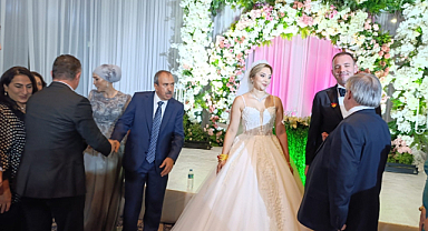 Hayati Tekin’in kızı dünyaevine girdi