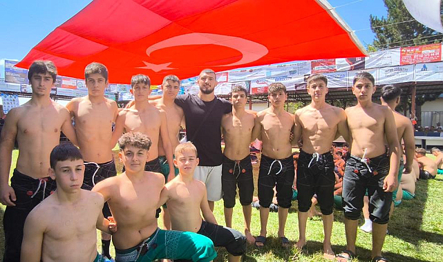 İlkadım Belediyespor Güreş Takımı'ndan Büyük Başarı