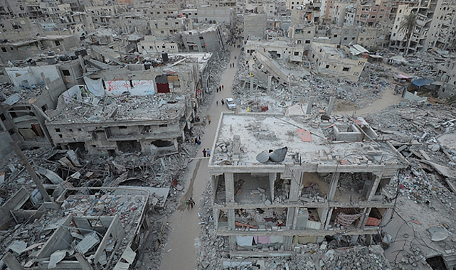 İsrail'in okula sığınan sivillere saldırısında ölü sayısı arttı