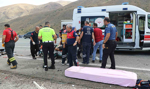 Katliam gibi kaza: 4 ölü, 2 yaralı