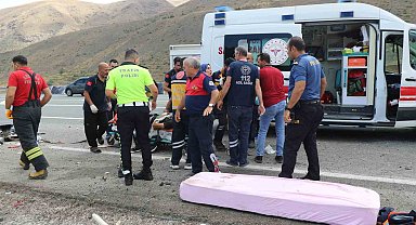 Katliam gibi kaza: 4 ölü, 2 yaralı