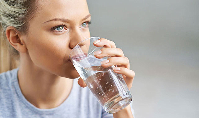Masum görünümüne aldanmayın! İşte sodanın zararları