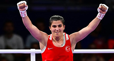 Milli boksör Busenaz Sürmeneli olimpiyatlara veda etti