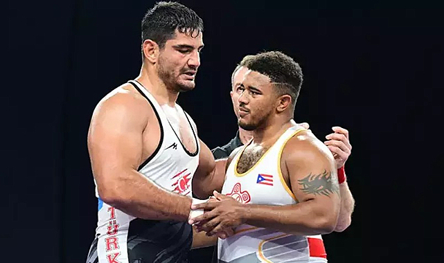Milli güreşçi Taha Akgül olimpiyatlarda yarı finale yükseldi