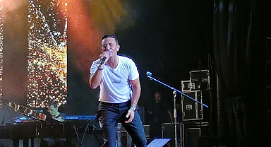 Mustafa Sandal Harbiye'de unutulmaz bir gece yaşattı