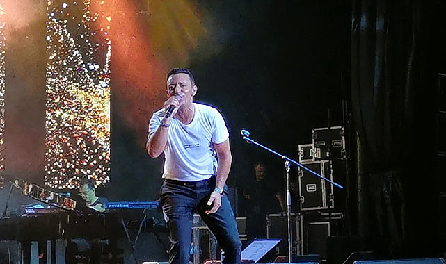 Mustafa Sandal Harbiye'de unutulmaz bir gece yaşattı