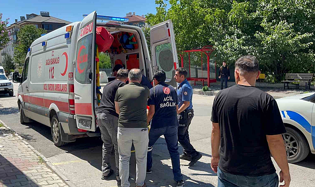 Oğluna veda mesajı atıp, eşinin beylik tabancasıyla kendini vurdu