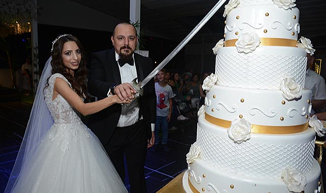 Samsun'da Tolga Birgücü ve Tuğçe Duman dünyaevine girdi