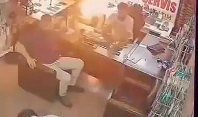 Sakarya'da cep telefonu bataryası patladı