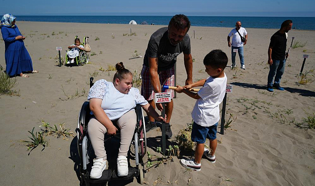 Samsun'da engellilerden kum zambaklarına koruma çabası