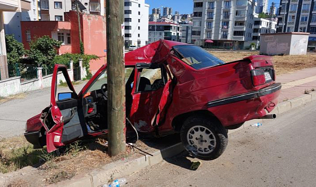 Samsun'da, İrfan Alkan hurdaya dönen aracından sağ çıktı