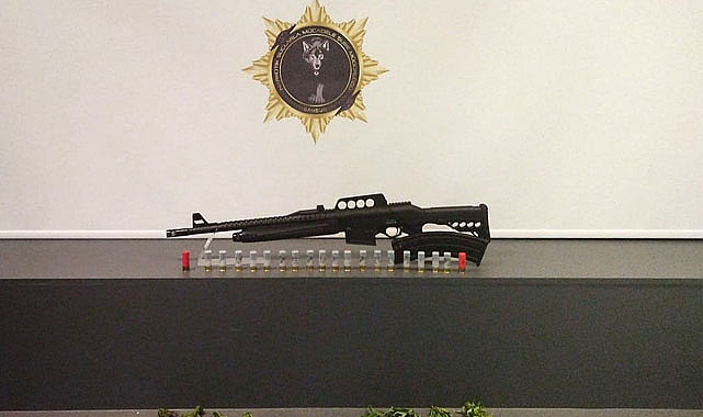 Samsun'da kubar esrar ve ruhsatsız tüfek ele geçirildi