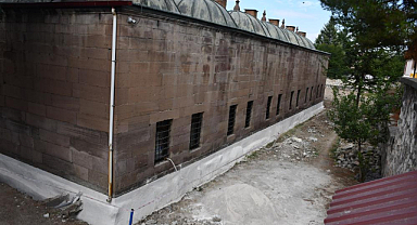 Samsun'da tarihi kütüphane onarılıyor