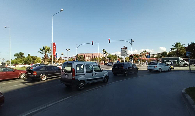 Samsun'da trafik çilesi devam edecek! Araç sayısı yükseliyor