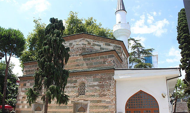 Samsun'un tarihine tanıklık eden cami 130 yıldır cemaatiyle buluşuyor   