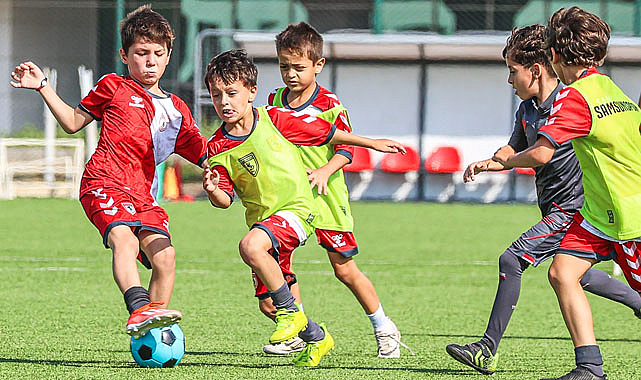 Samsunspor Futbol Okulları Turnuvası başladı
