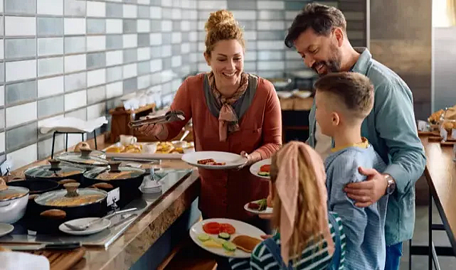 Tatillerde açık büfelere dikkat! Zehirleme riski var