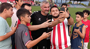 Thomas Reis'e hazırlık maçının ardından taraftardan büyük ilgi